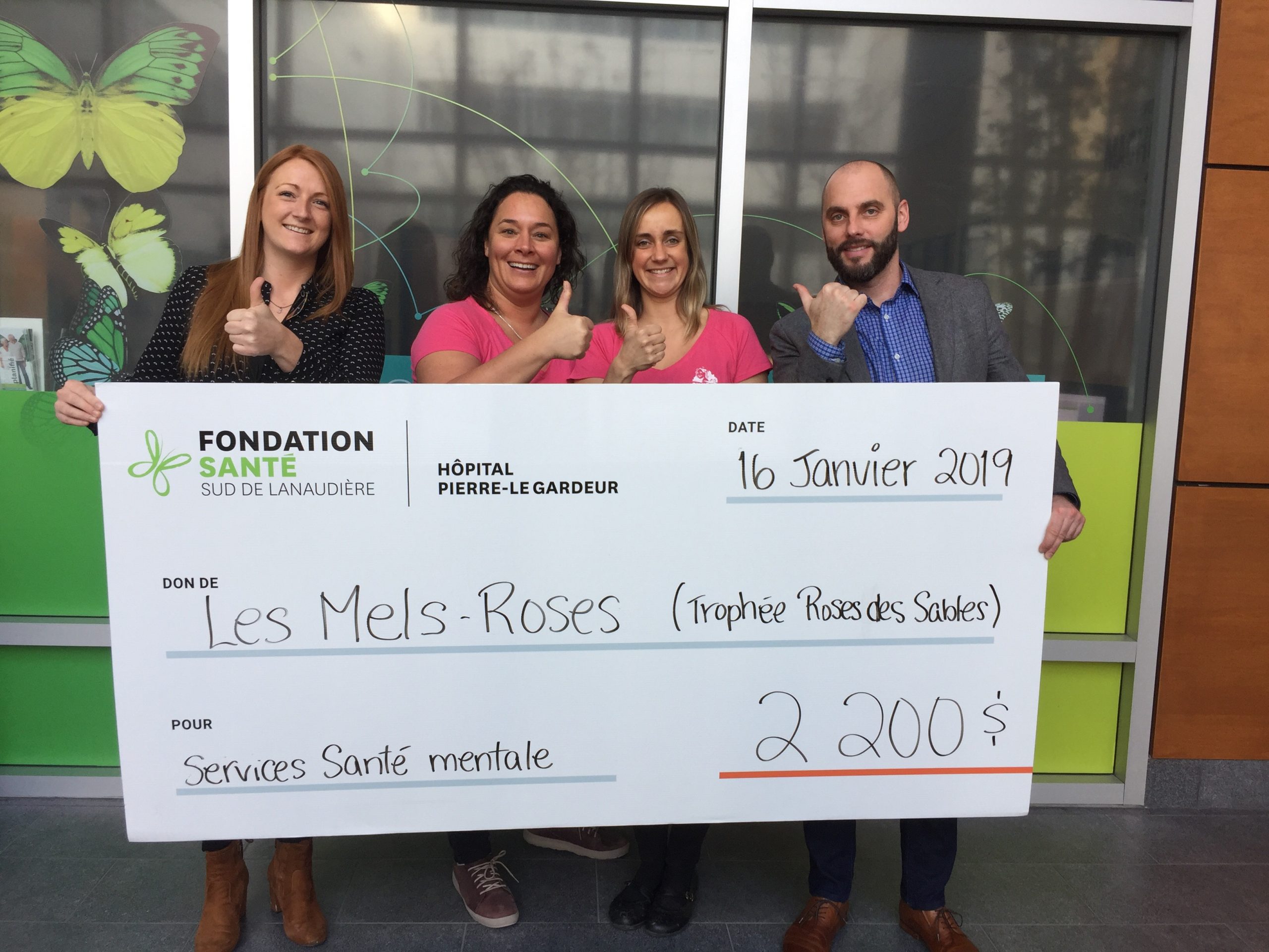 Elles remettent 2 200$ à la Fondation après avoir réalisé le Trophée Roses des Sables